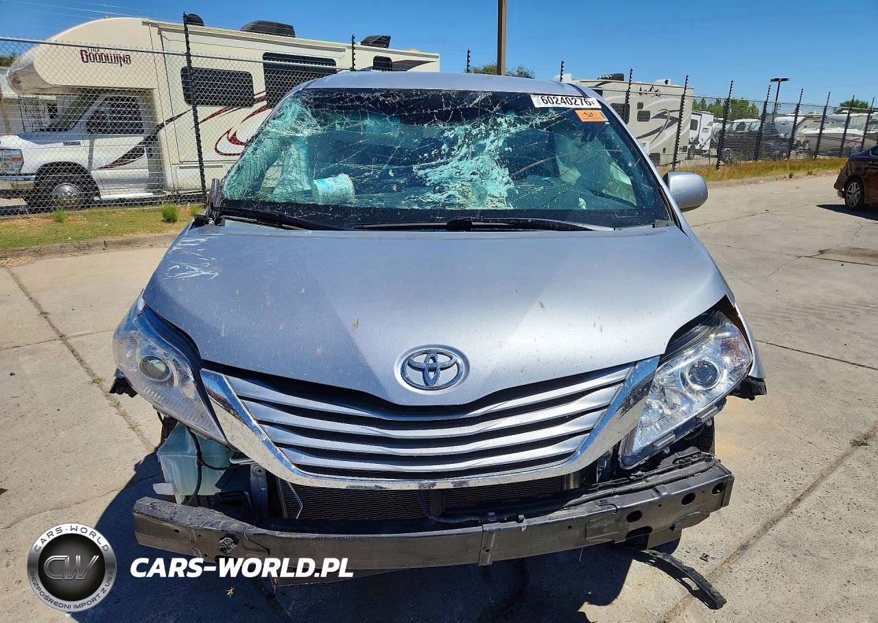 2015 Toyota Sienna Le VIN:5TDKK3DC2FS643609 - 5