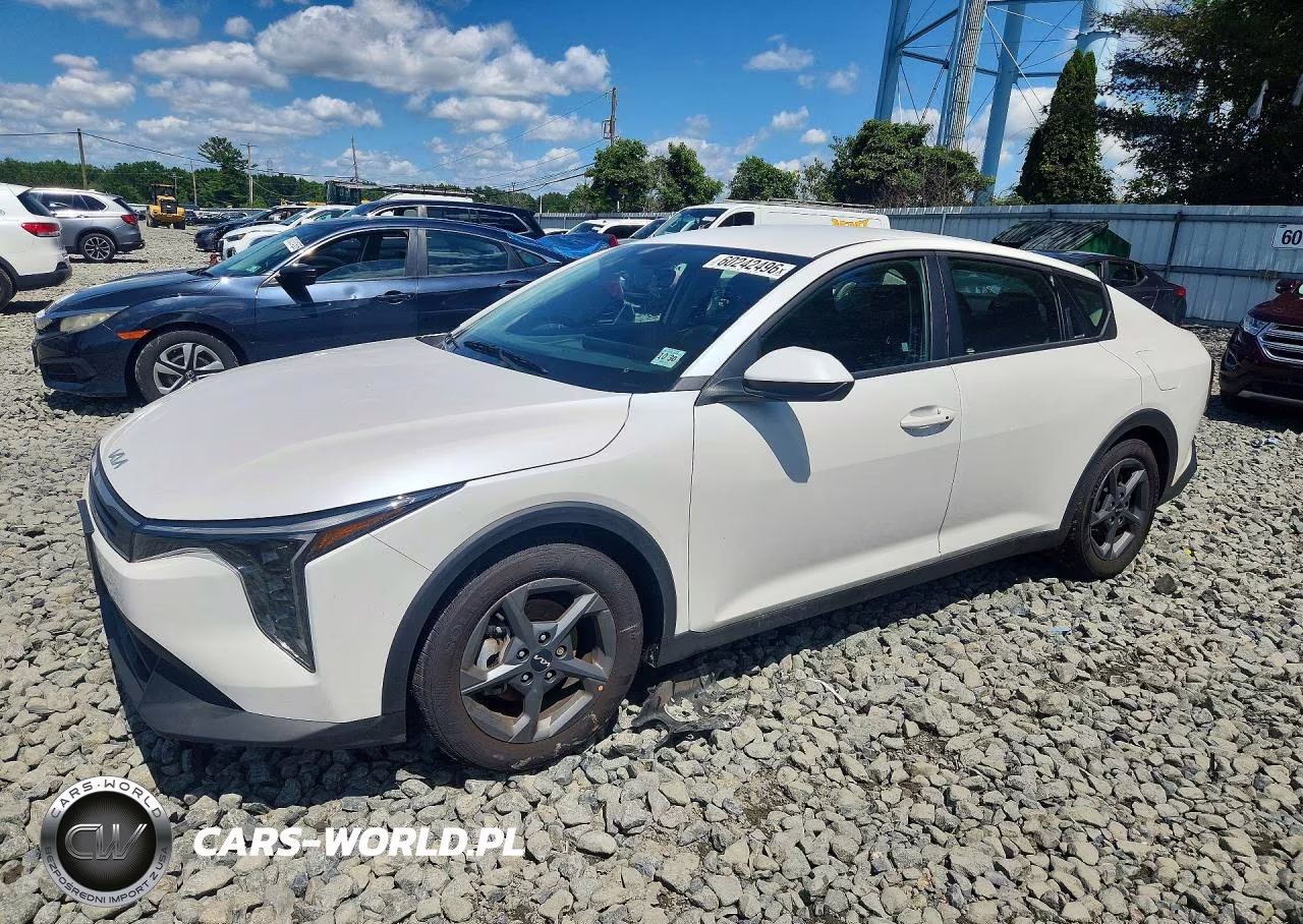 2025 Kia K4 Lxs