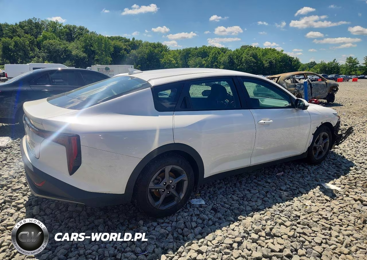 2025 Kia K4 Lxs VIN:3KPFT4DE4SE196629 - 3