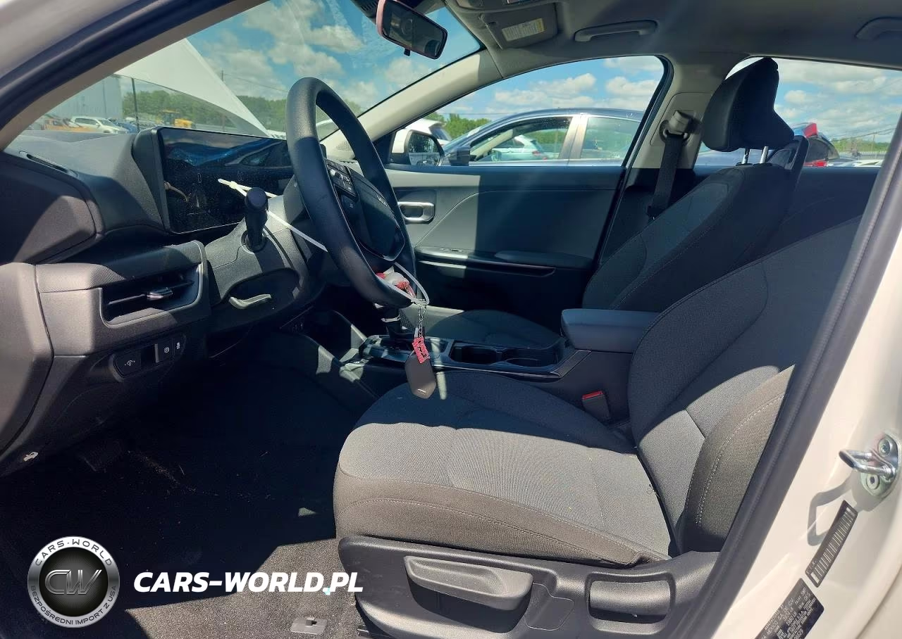2025 Kia K4 Lxs VIN:3KPFT4DE4SE196629 - 7