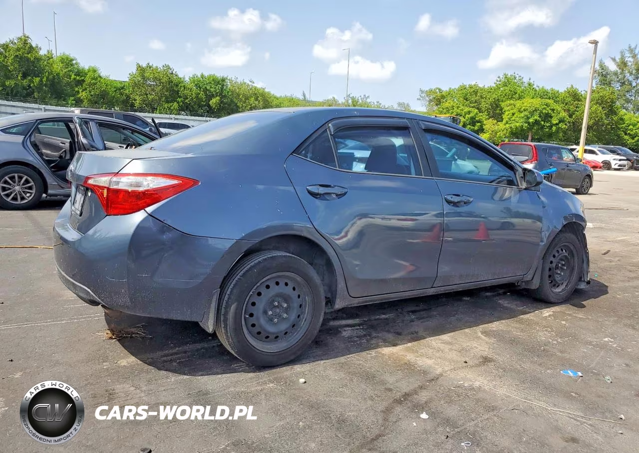 2014 Toyota Corolla L VIN:5YFBURHE5EP126045 - 3