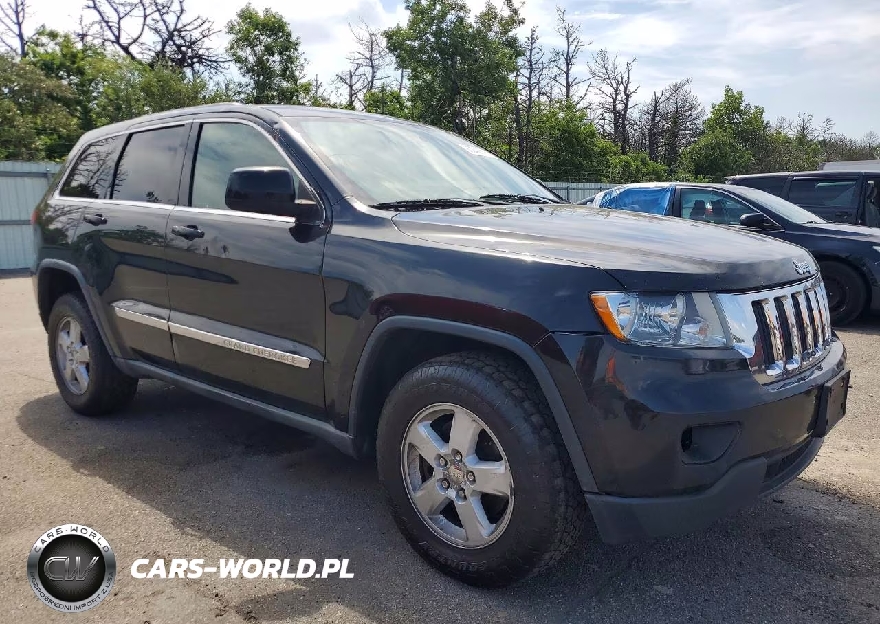 2012 Jeep Grand Cherokee Laredo VIN:1C4RJFAG0CC166010 - 4