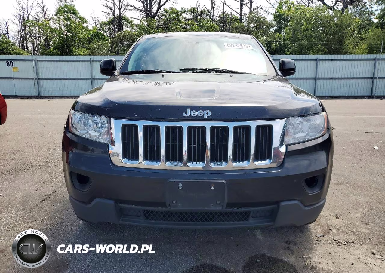 2012 Jeep Grand Cherokee Laredo VIN:1C4RJFAG0CC166010 - 5