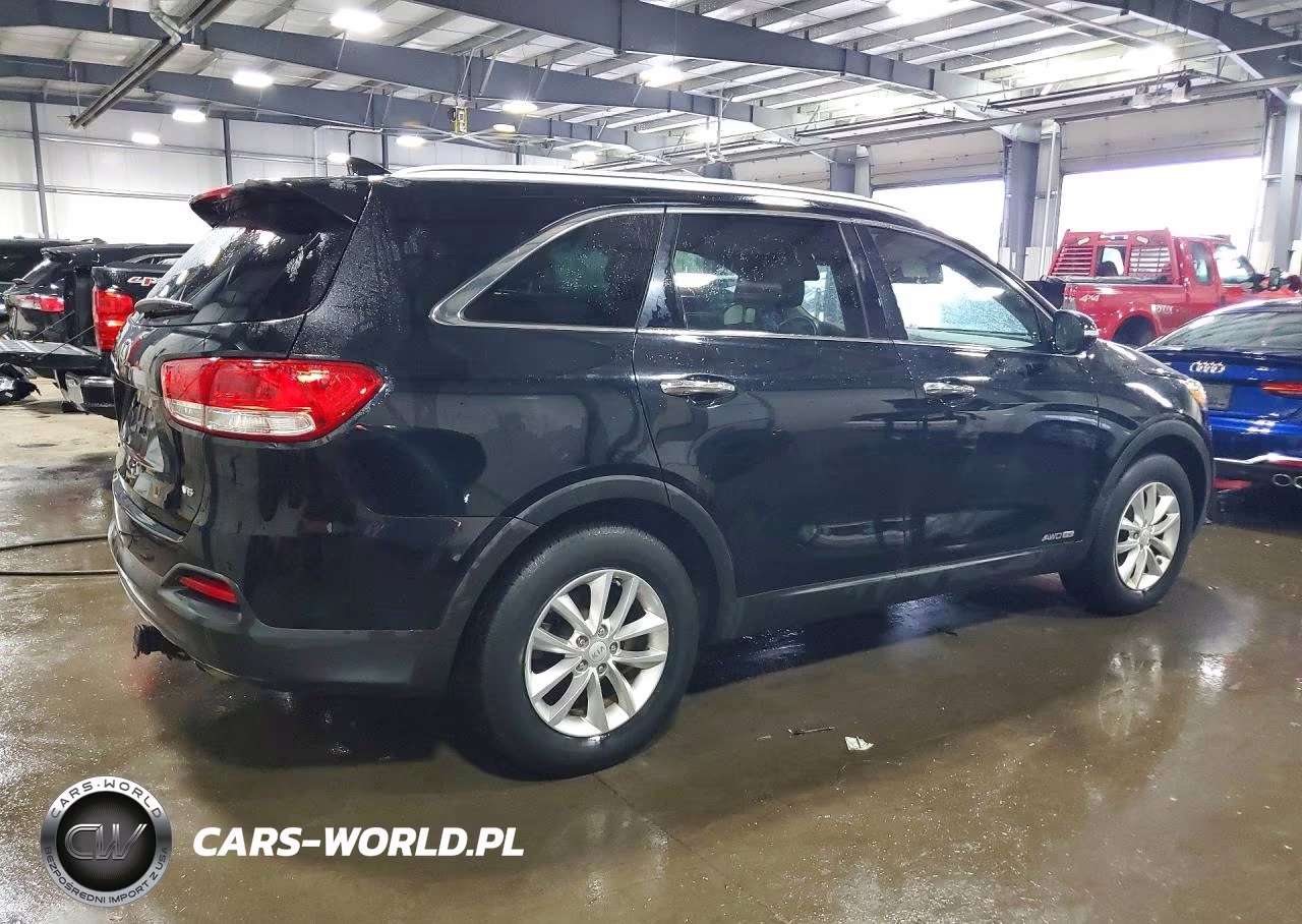 2018 Kia Sorento Lx V6 VIN:5XYPGDA57JG421060 - 3