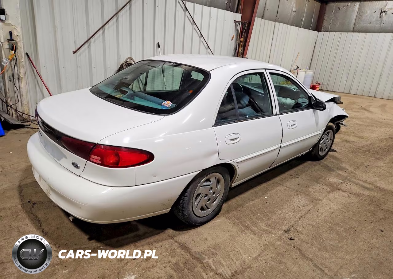 1999 Ford Escort Se VIN:1FAFP13P1XW218367 - 3