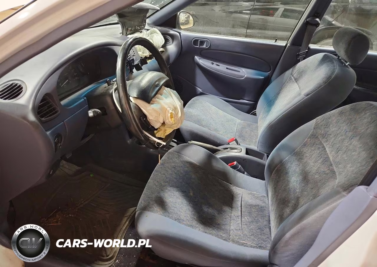 1999 Ford Escort Se VIN:1FAFP13P1XW218367 - 7
