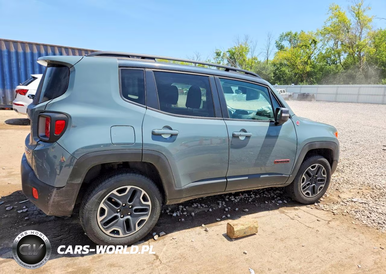 2016 Jeep Renegade Trailhawk VIN:ZACCJBCT6GPD94006 - 3