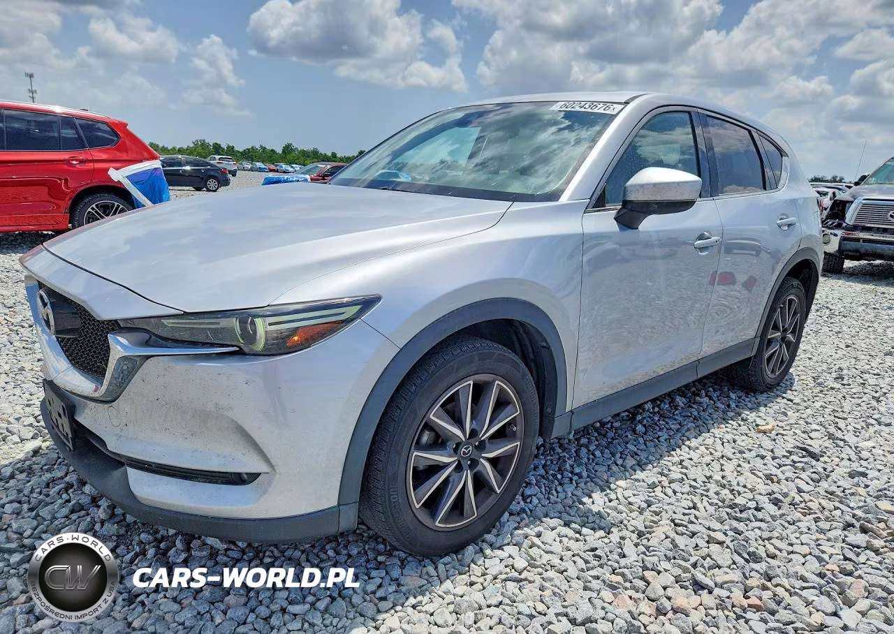 2017 Mazda Cx-5 Grand Touring – zdjęcie 1 z 13