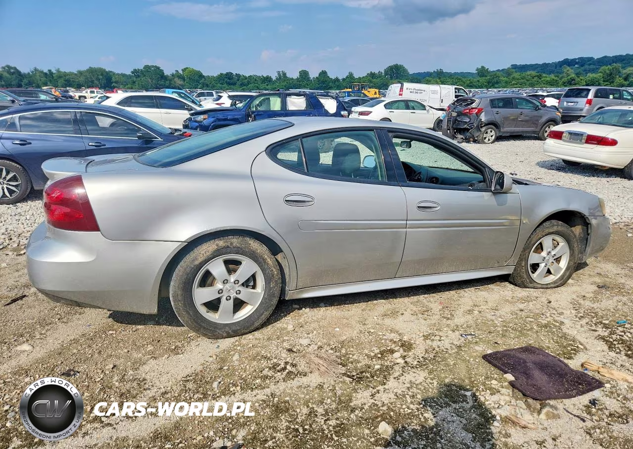2007 Pontiac Grand Prix VIN:2G2WP552771106218 - 3
