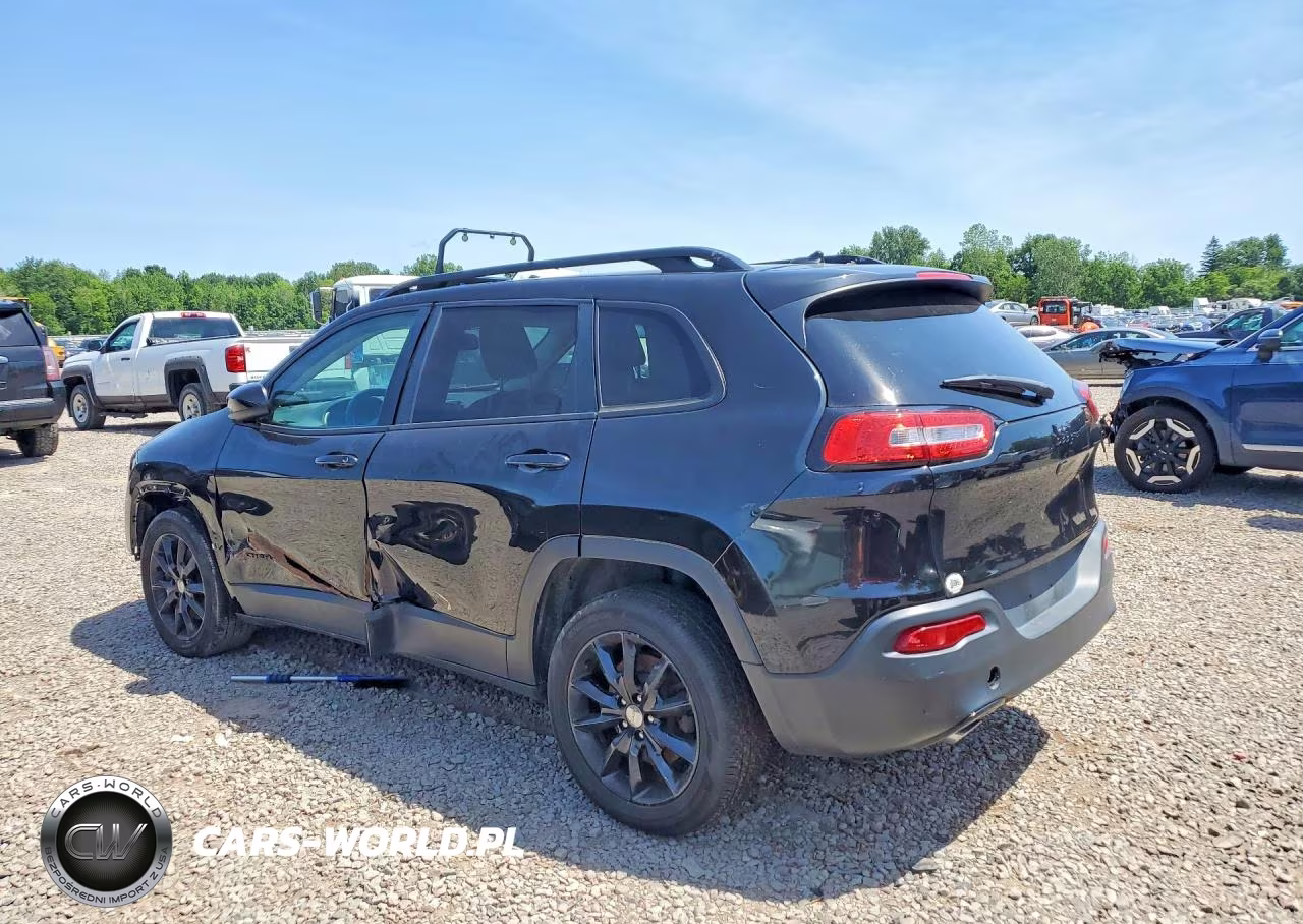2014 Jeep Cherokee Latitude VIN:1C4PJLCS5EW293232 - 2