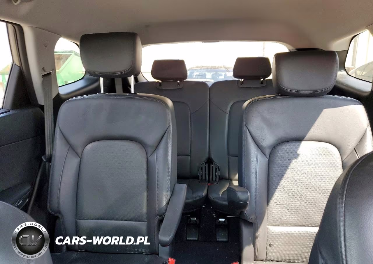 2017 Hyundai Santa Fe Limited VIN:KM8SNDHF4HU255308 - 10