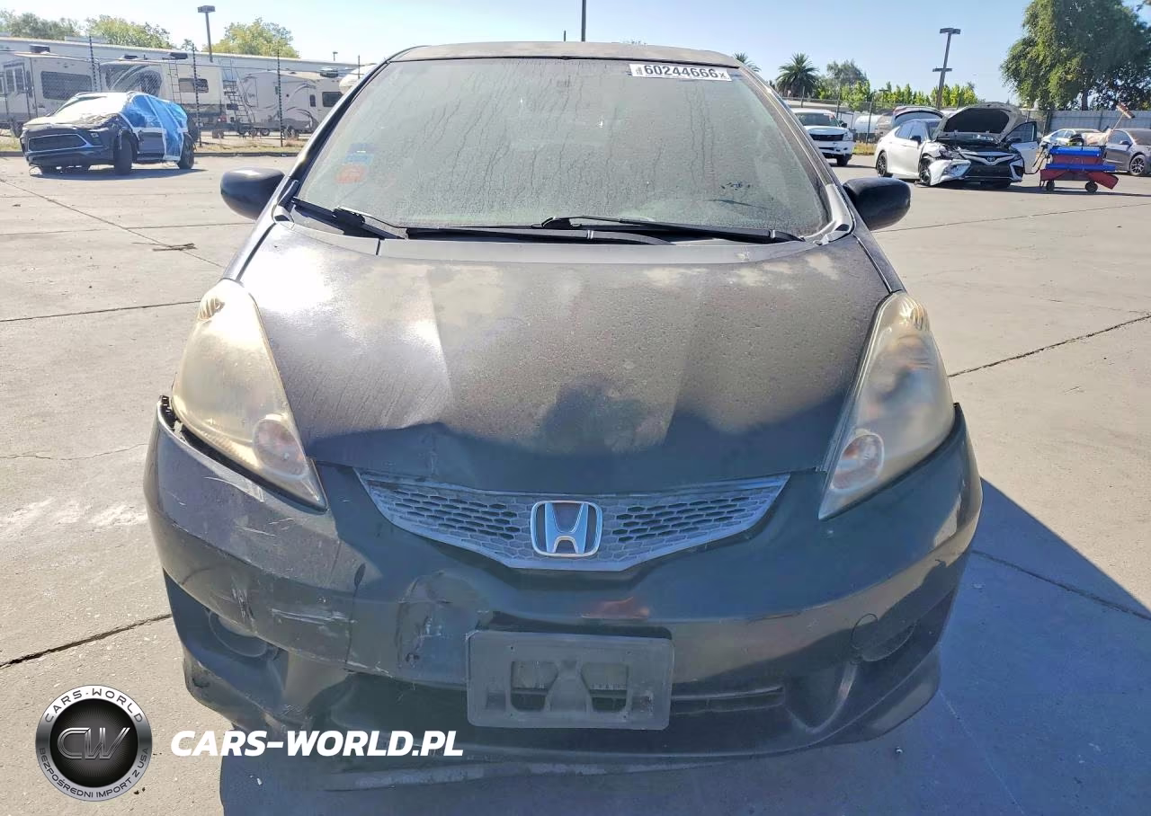 2010 Honda Fit Sport VIN:JHMGE8H44AS025347 - 5