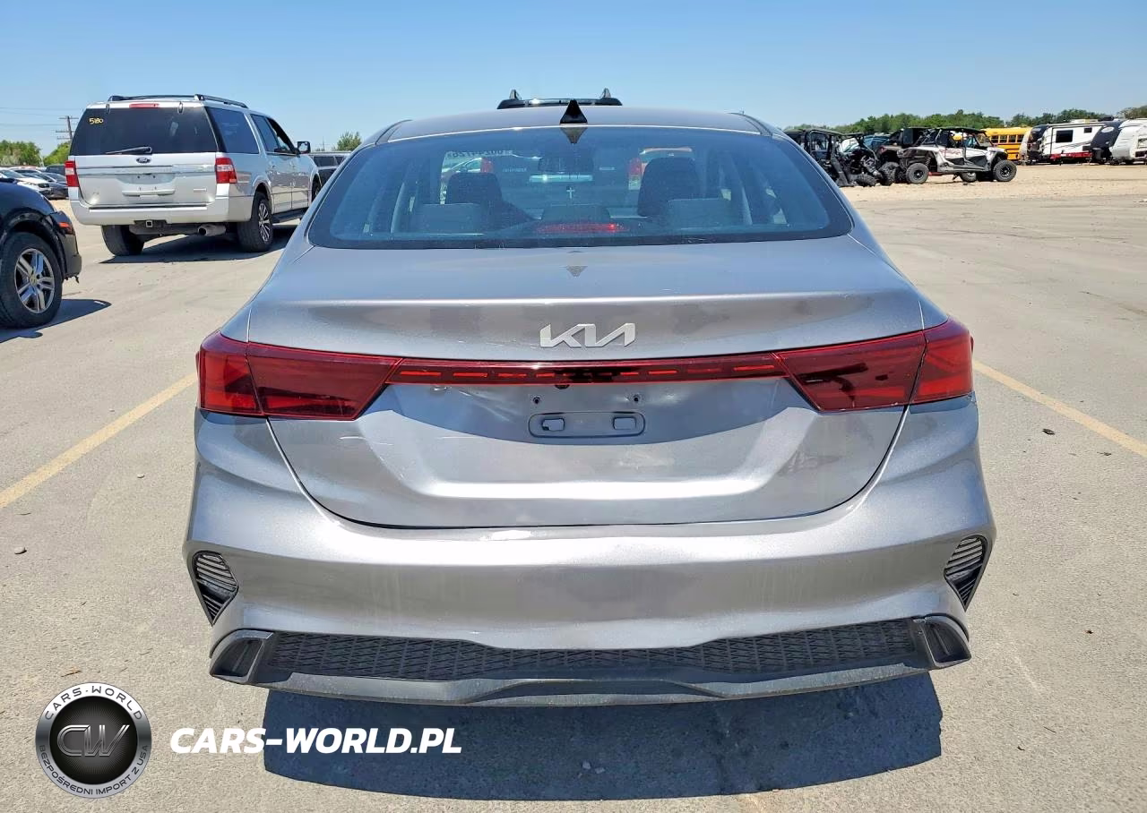 2023 Kia Forte Lxs VIN:3KPF24AD2PE566367 - 6