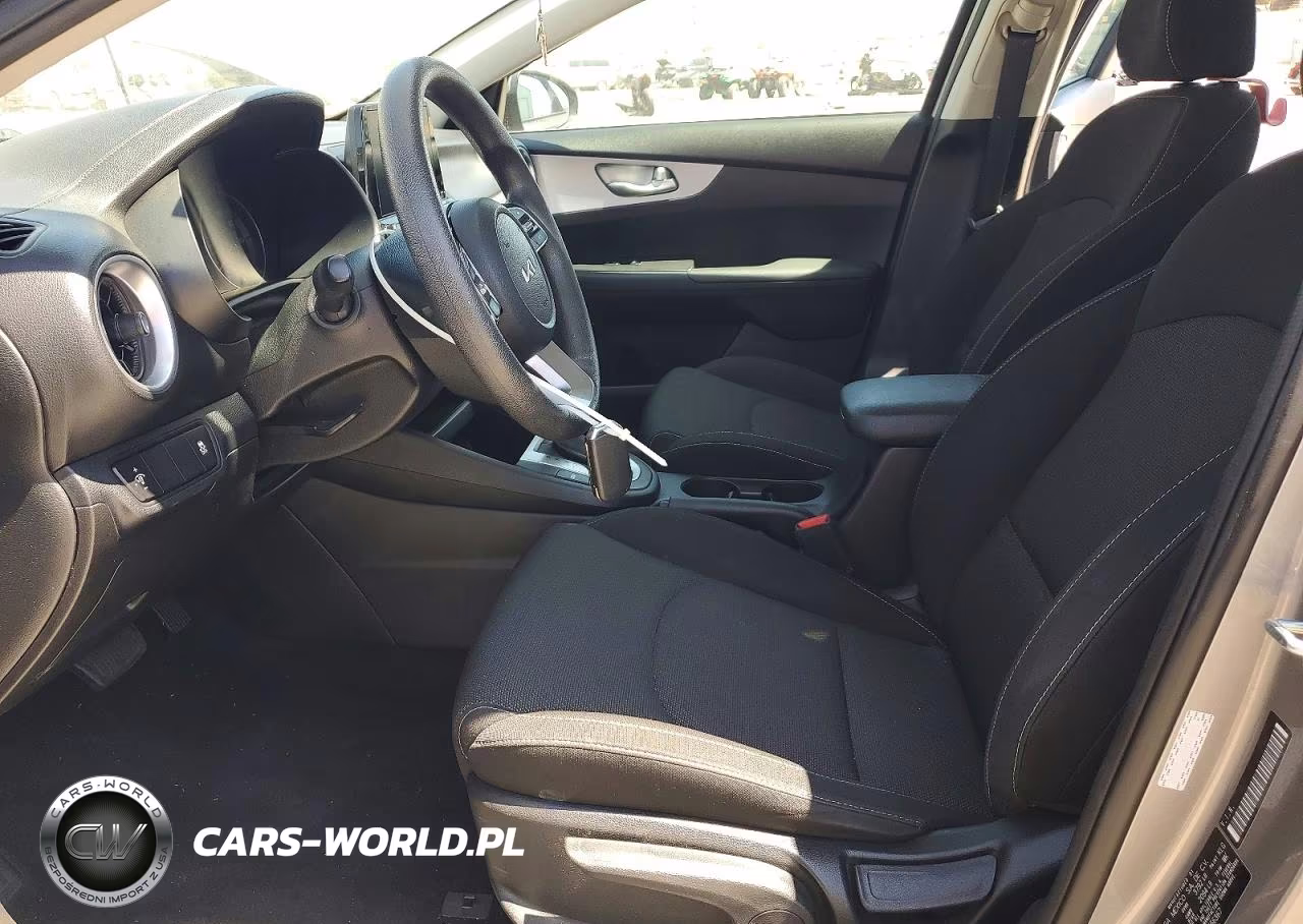 2023 Kia Forte Lxs VIN:3KPF24AD2PE566367 - 7