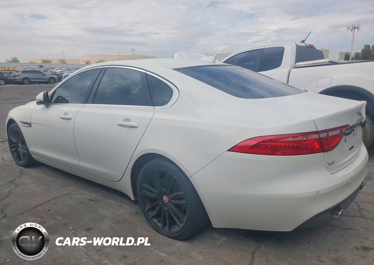 2016 Jaguar Xf Prestige VIN:SAJBE4BV8GCY13557 - 2