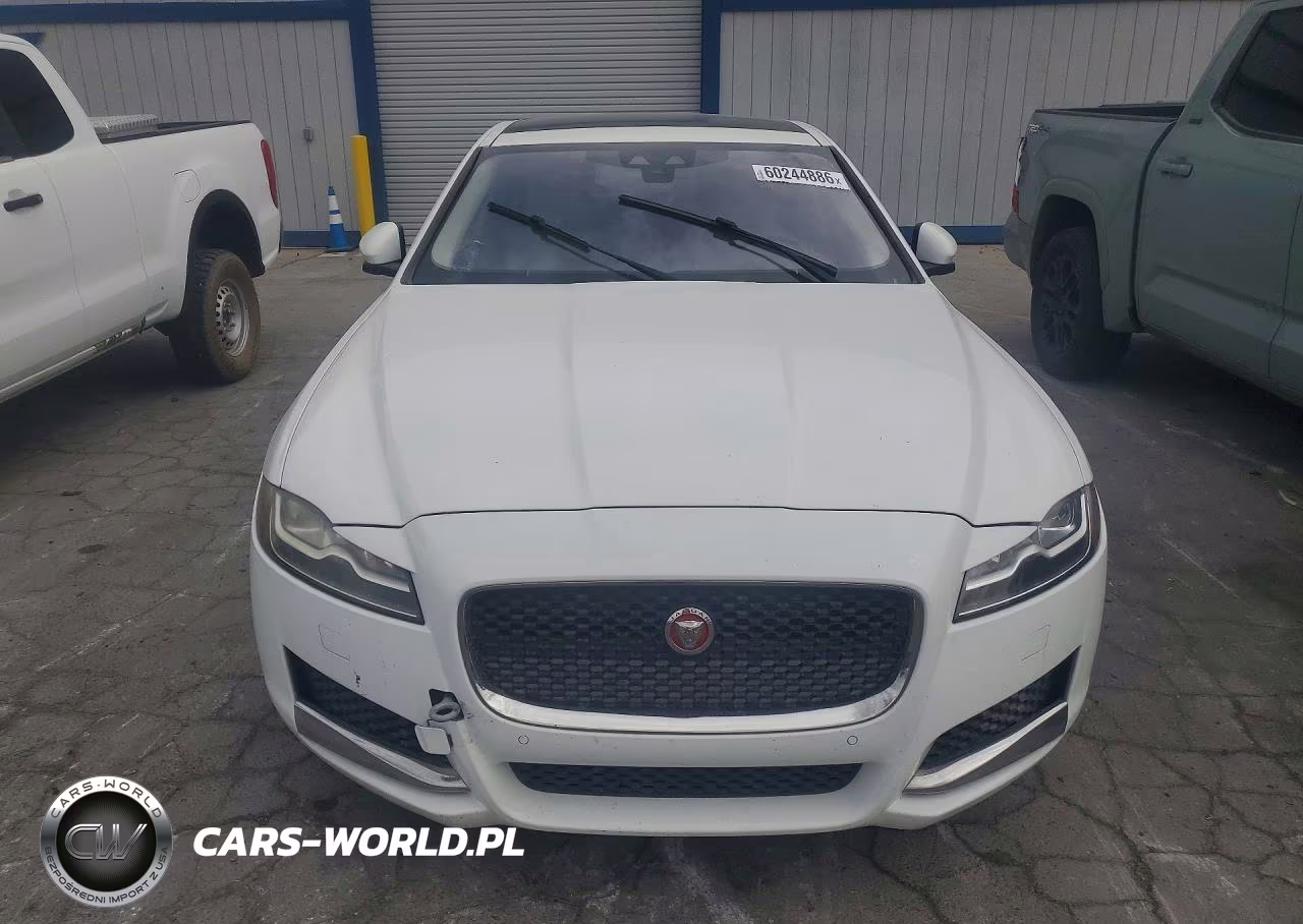 2016 Jaguar Xf Prestige VIN:SAJBE4BV8GCY13557 - 5