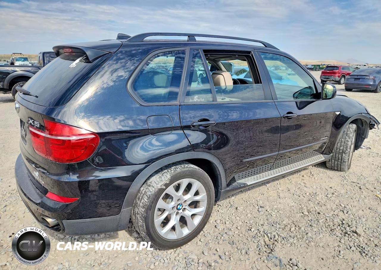 2012 BMW X5 xDrive35I VIN:5UXZV4C52CL755336 - 3