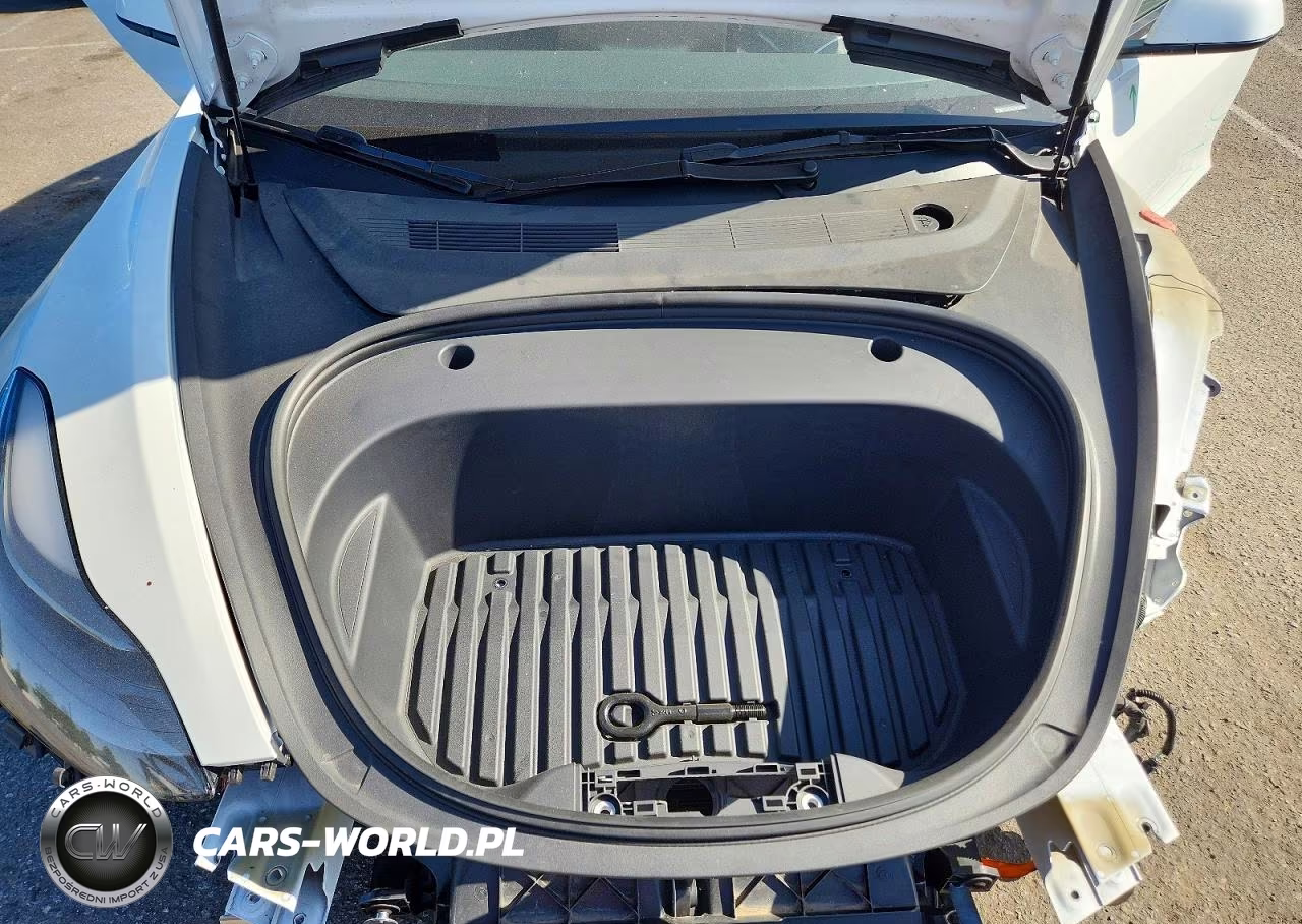 2023 Tesla Model 3 VIN:5YJ3E1EA3PF555543 - 11