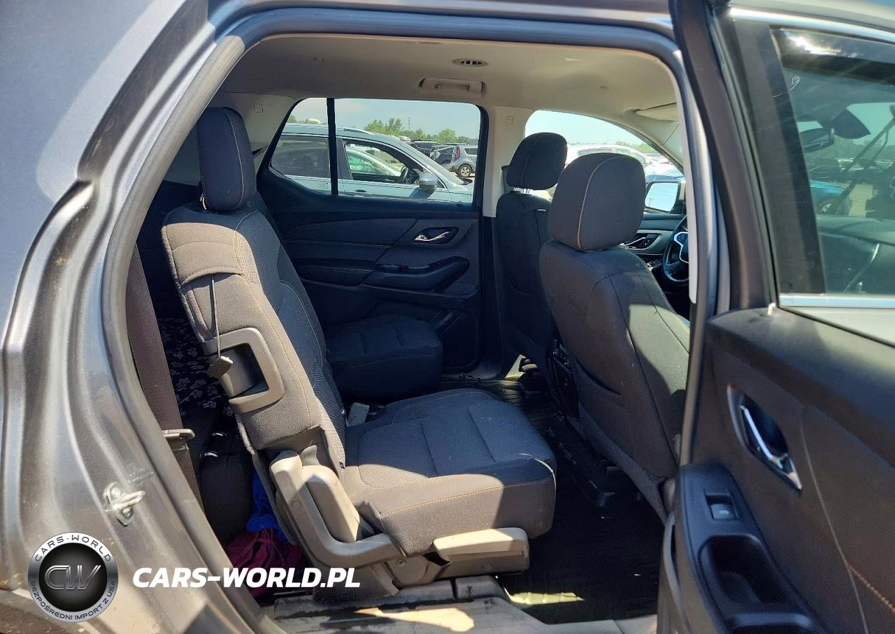 2018 Chevrolet Traverse Lt VIN:1GNERGKW4JJ142960 - 10