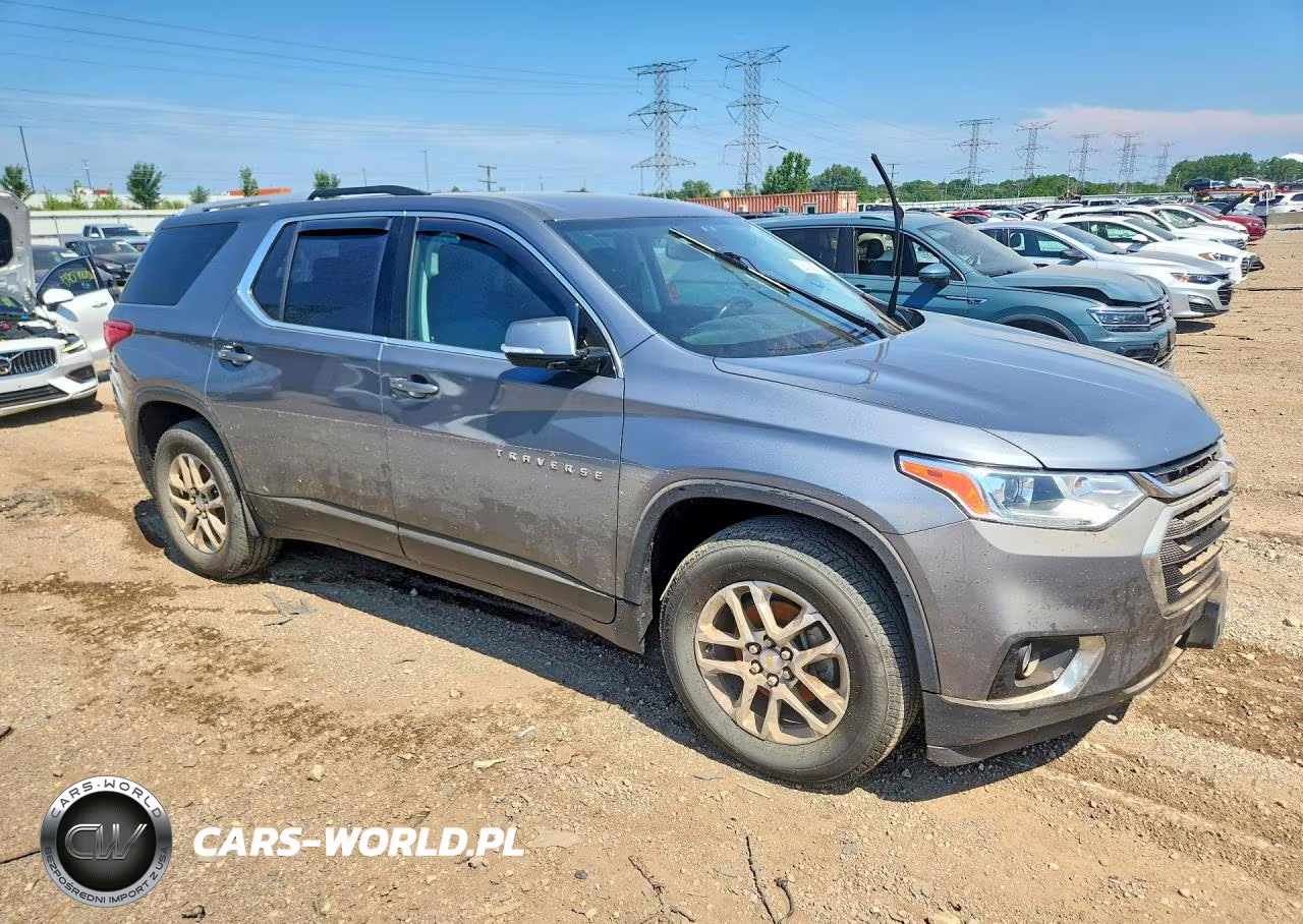2018 Chevrolet Traverse Lt VIN:1GNERGKW4JJ142960 - 4