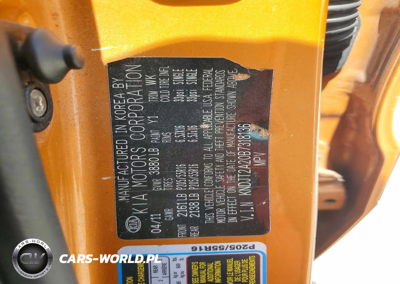 2011 Kia Soul + VIN:KNDJT2A20B7318136 - 13