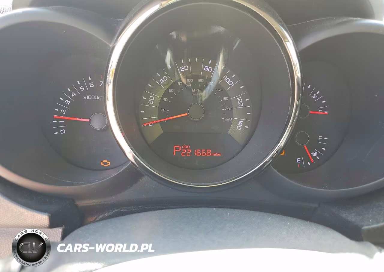 2011 Kia Soul + VIN:KNDJT2A20B7318136 - 9