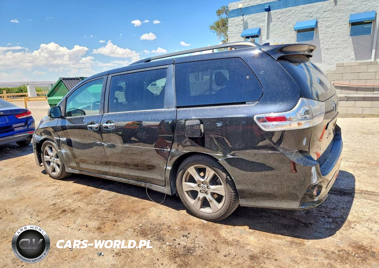 2018 Toyota Sienna Se 8-Passenger VIN:5TDXZ3DC6JS925763 - 2