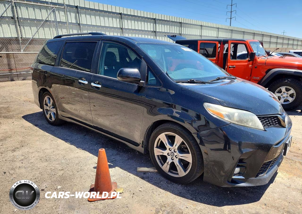 2018 Toyota Sienna Se 8-Passenger VIN:5TDXZ3DC6JS925763 - 4