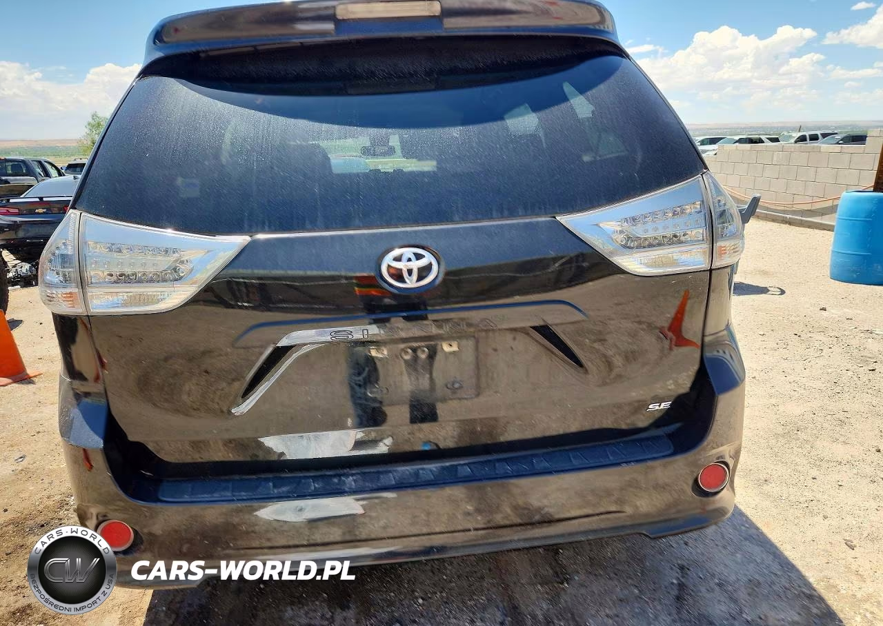 2018 Toyota Sienna Se 8-Passenger VIN:5TDXZ3DC6JS925763 - 6