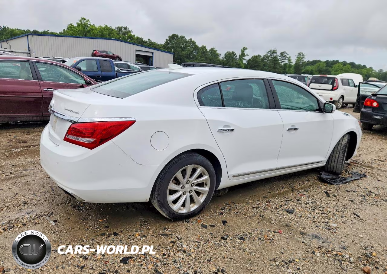 2015 Buick Lacrosse VIN:1G4GB5G39FF305147 - 3