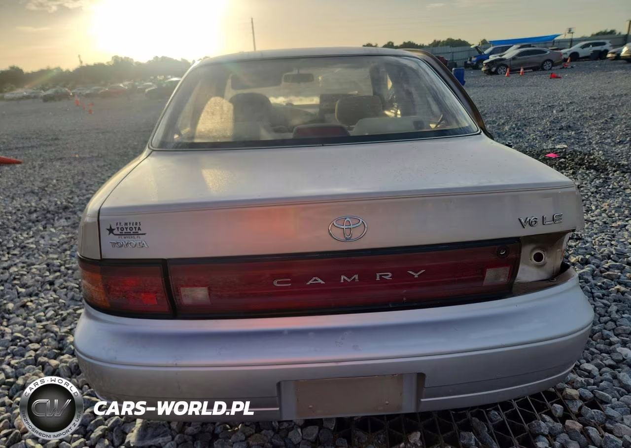 1994 Toyota Camry Le VIN:4T1GK12E8RU048824 - 6