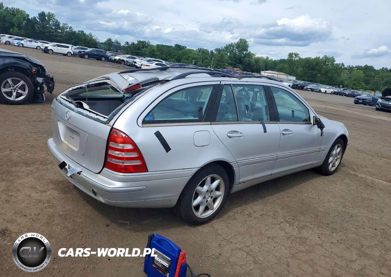 2002 Mercedes-Benz C 320 VIN:WDBRH64JX2F139718 - 3