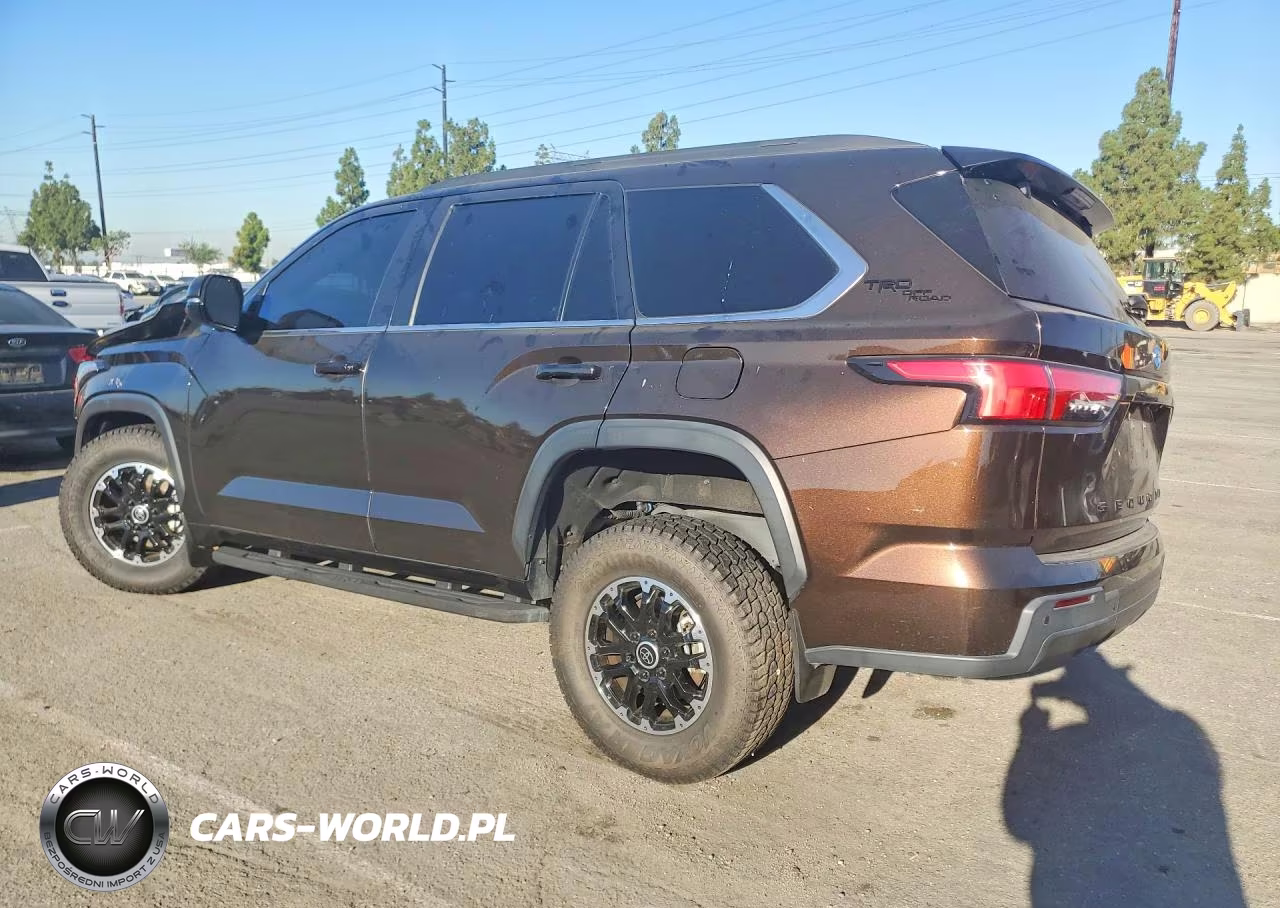 2023 Toyota Sequoia Sr5 VIN:7SVAAABAXPX006652 - 2