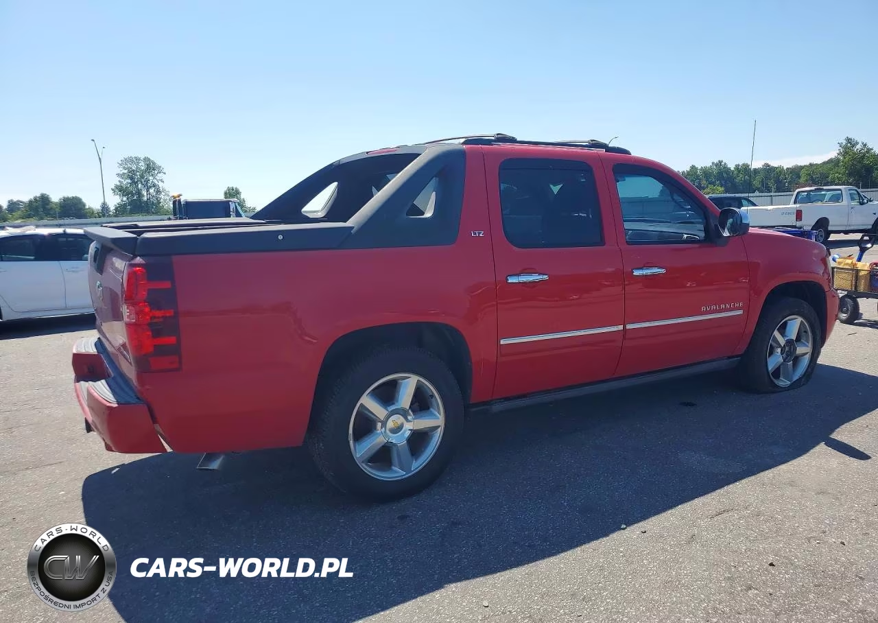 2011 Chevrolet Avalanche Ltz VIN:3GNTKGE39BG122221 - 3