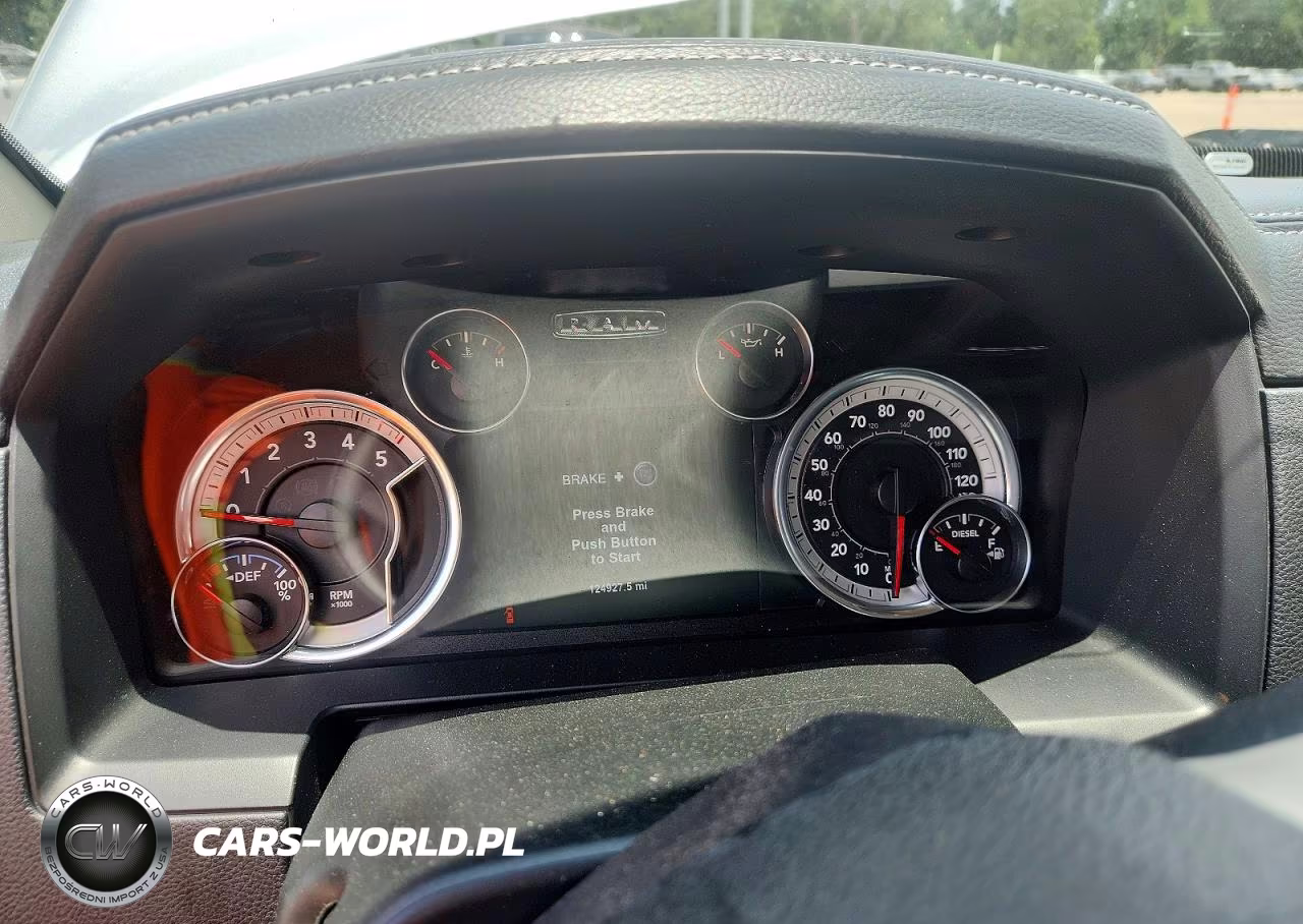 2018 Ram 1500 Laramie VIN:1C6RR6NM4JS292678 - 9