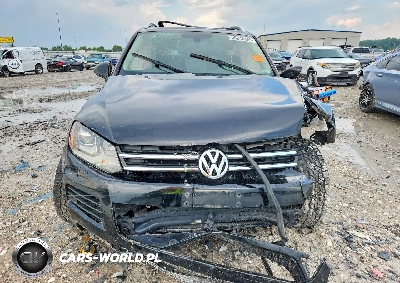 2013 Volkswagen Touareg V6 Tdi VIN:WVGEP9BP8DD011404 - 5
