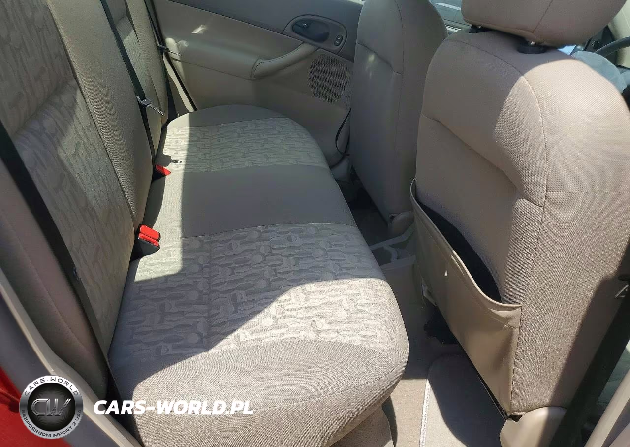 2005 Ford Focus VIN:1FAFP34N25W304678 - 10