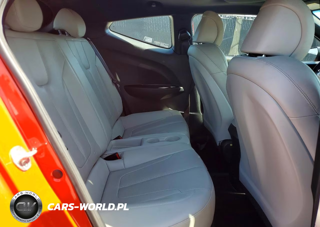 2019 Hyundai Veloster Turbo Ultimate VIN:KMHTH6AB5KU019322 - 10