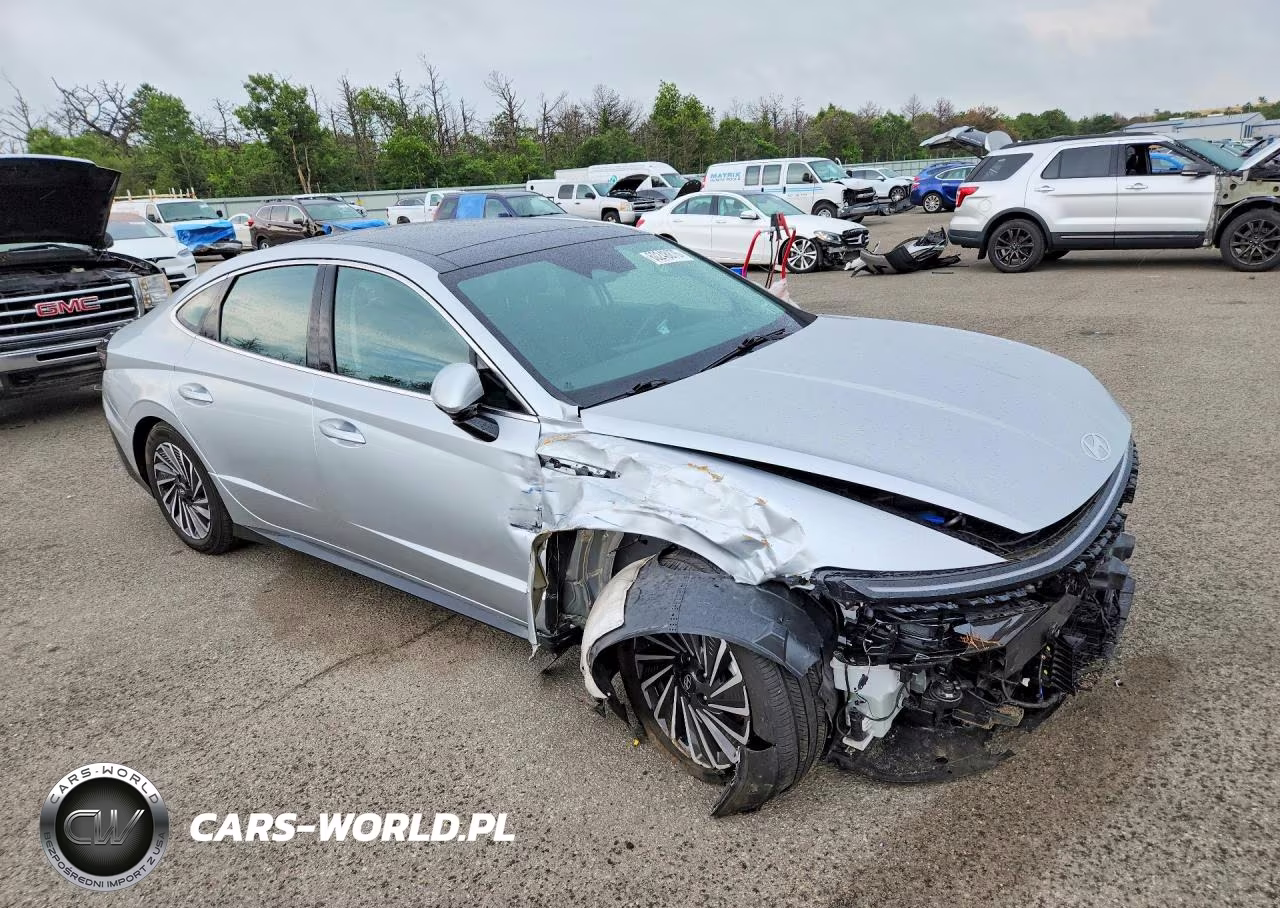 2024 Hyundai Sonata Hybrid Limited VIN:KMHL54JJ4RA095307 - 4