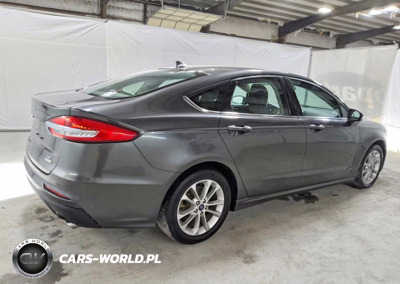 2019 Ford Fusion Se VIN:3FA6P0HD1KR271588 - 3