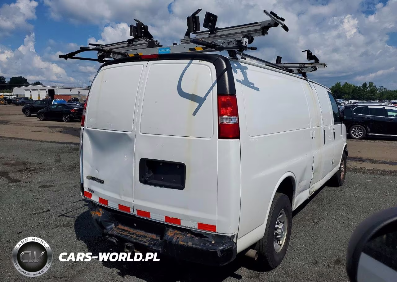 2021 Chevrolet Express 2500 Cargo Delivery Van VIN:1GCWGBFP0M1227601 - 3