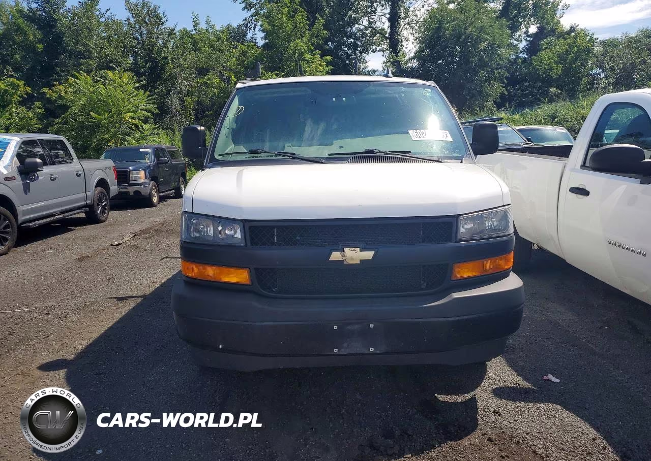 2021 Chevrolet Express 2500 Cargo Delivery Van VIN:1GCWGBFP0M1227601 - 5