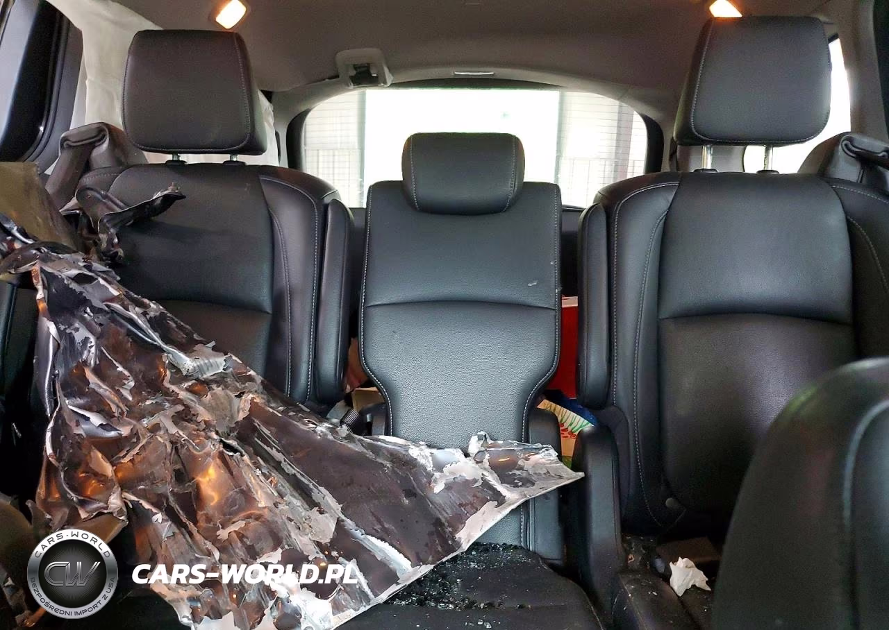 2021 Honda Odyssey Touring VIN:5FNRL6H85MB003883 - 10