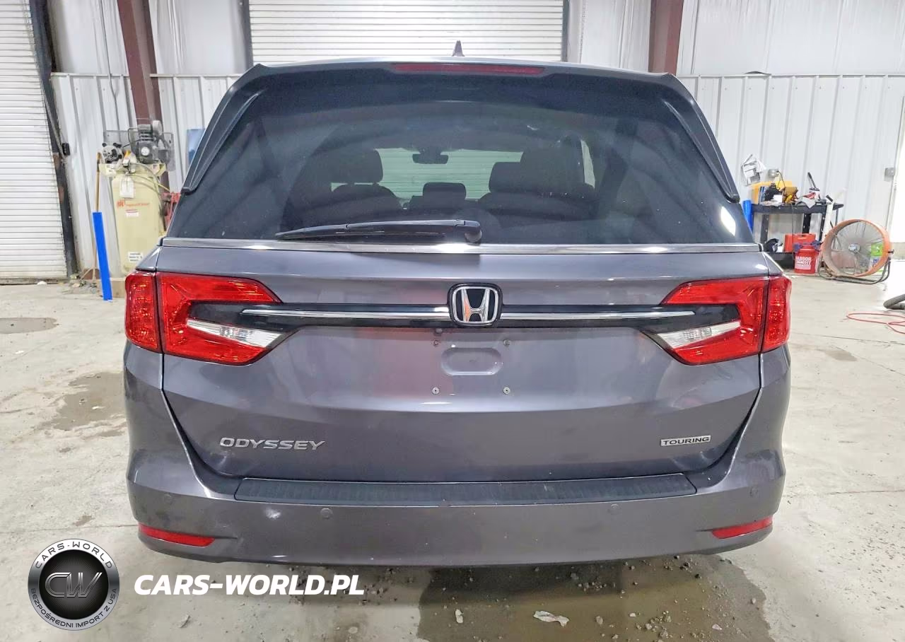 2021 Honda Odyssey Touring VIN:5FNRL6H85MB003883 - 6