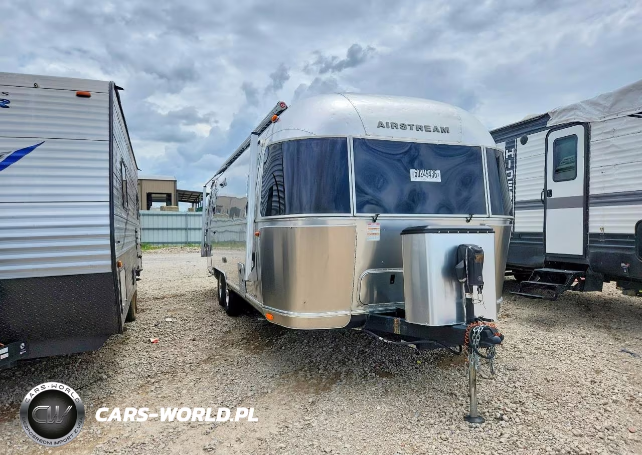 2021 Airstream Camper