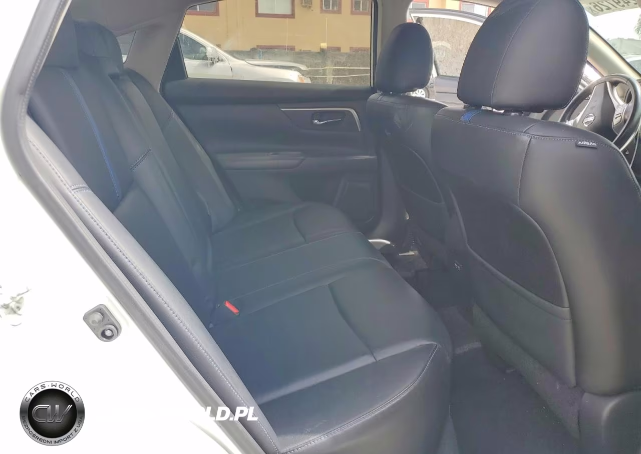 2018 Nissan Altima 2.5 Sr VIN:1N4AL3AP6JC235288 - 10