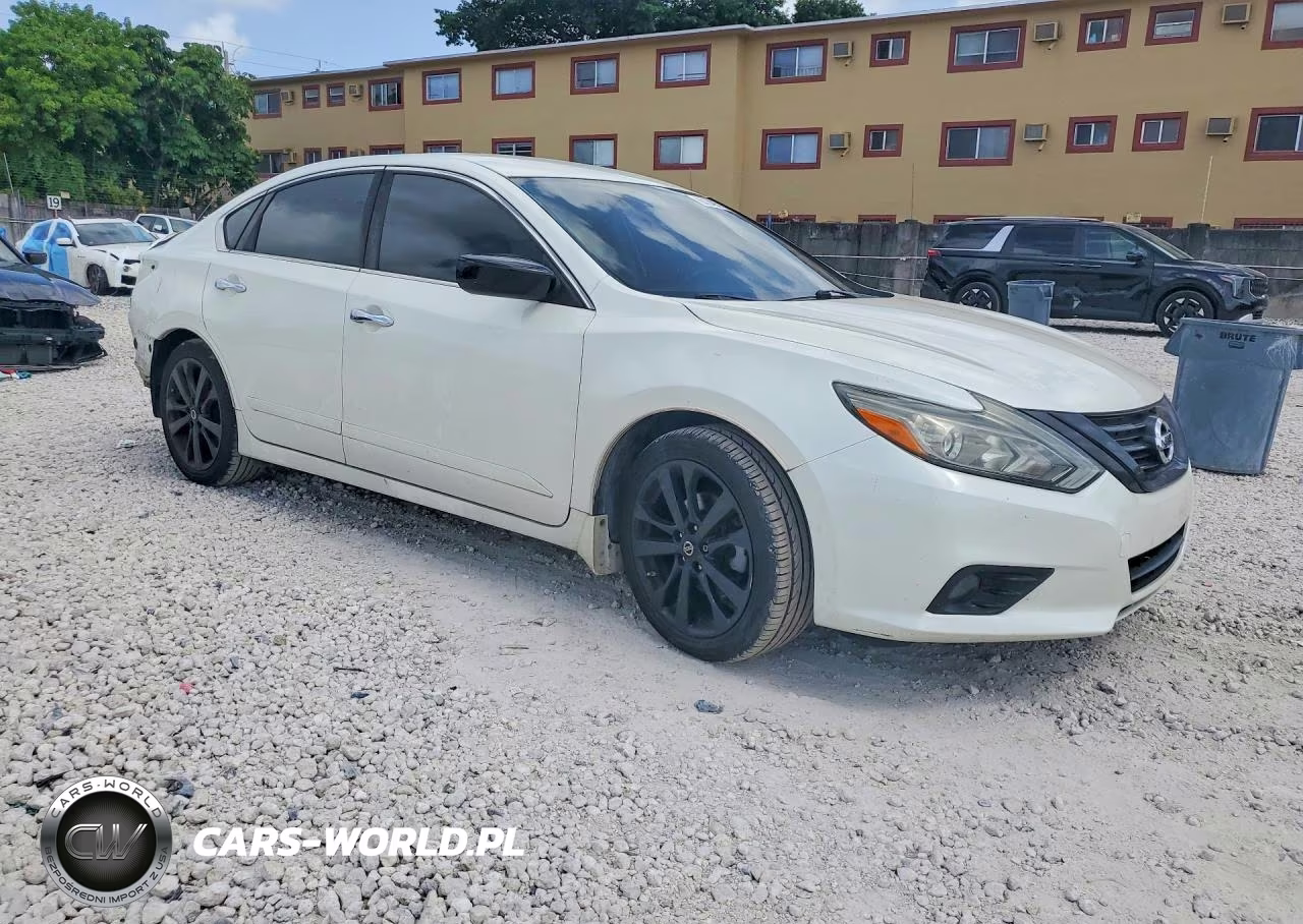 2018 Nissan Altima 2.5 Sr VIN:1N4AL3AP6JC235288 - 4