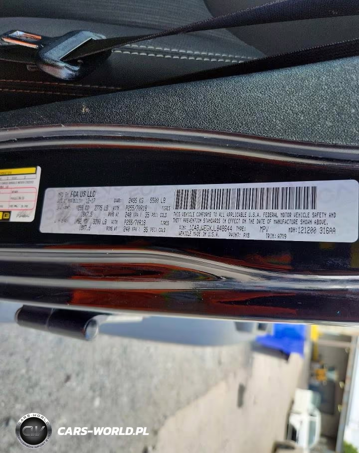 2018 Jeep Wrangler Unlimited Sahara VIN:1C4BJWEGXJL848644 - 12