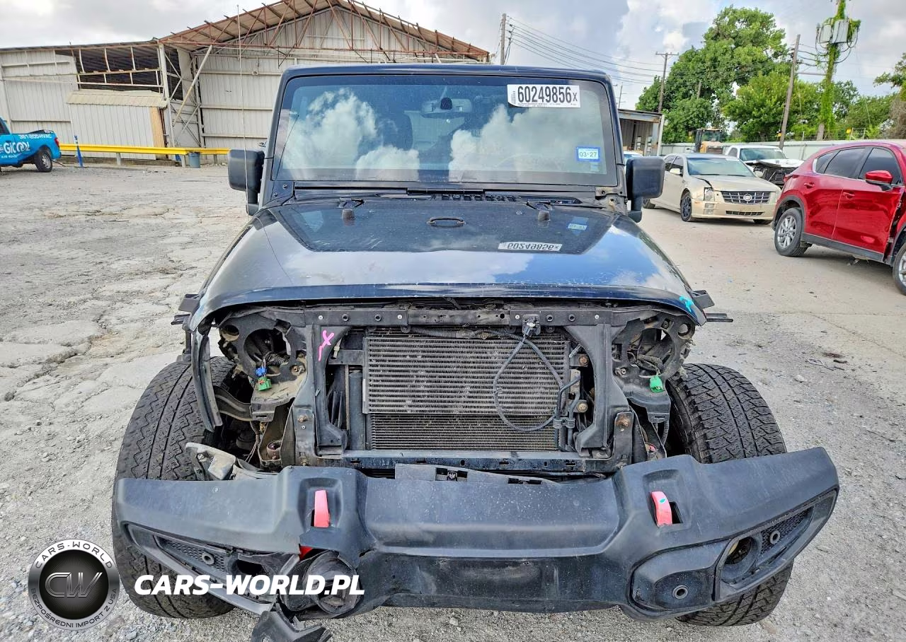 2018 Jeep Wrangler Unlimited Sahara VIN:1C4BJWEGXJL848644 - 5