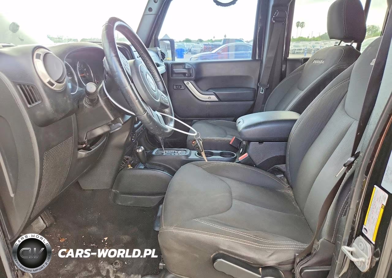 2018 Jeep Wrangler Unlimited Sahara VIN:1C4BJWEGXJL848644 - 7